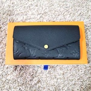 Louis Vuitton Sarah Wallet